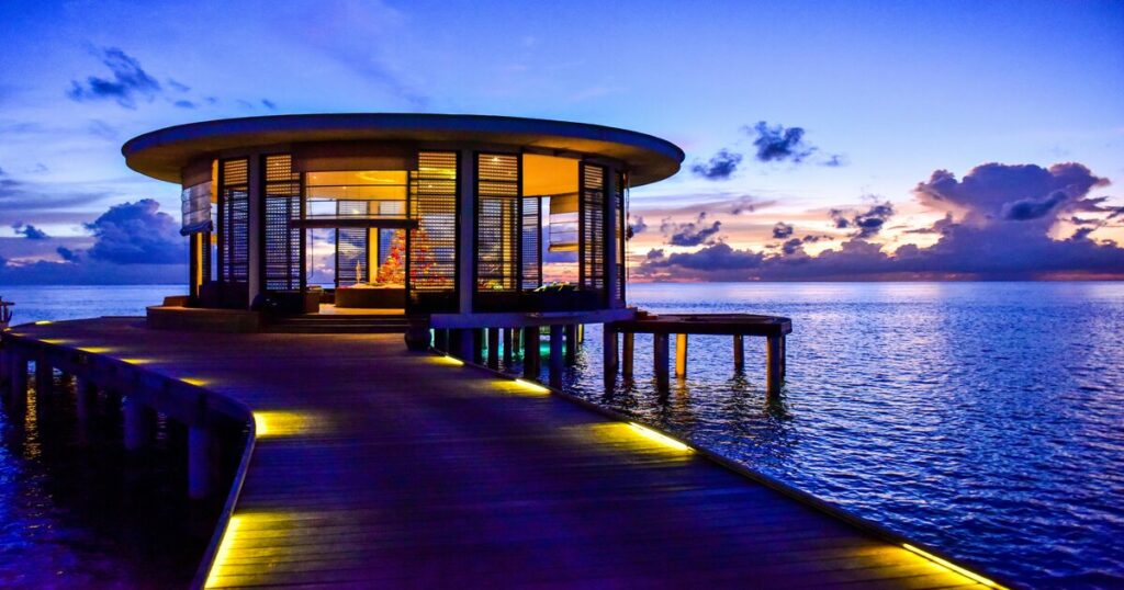 5 Amazing Honeymoon Destinations Thumbnail